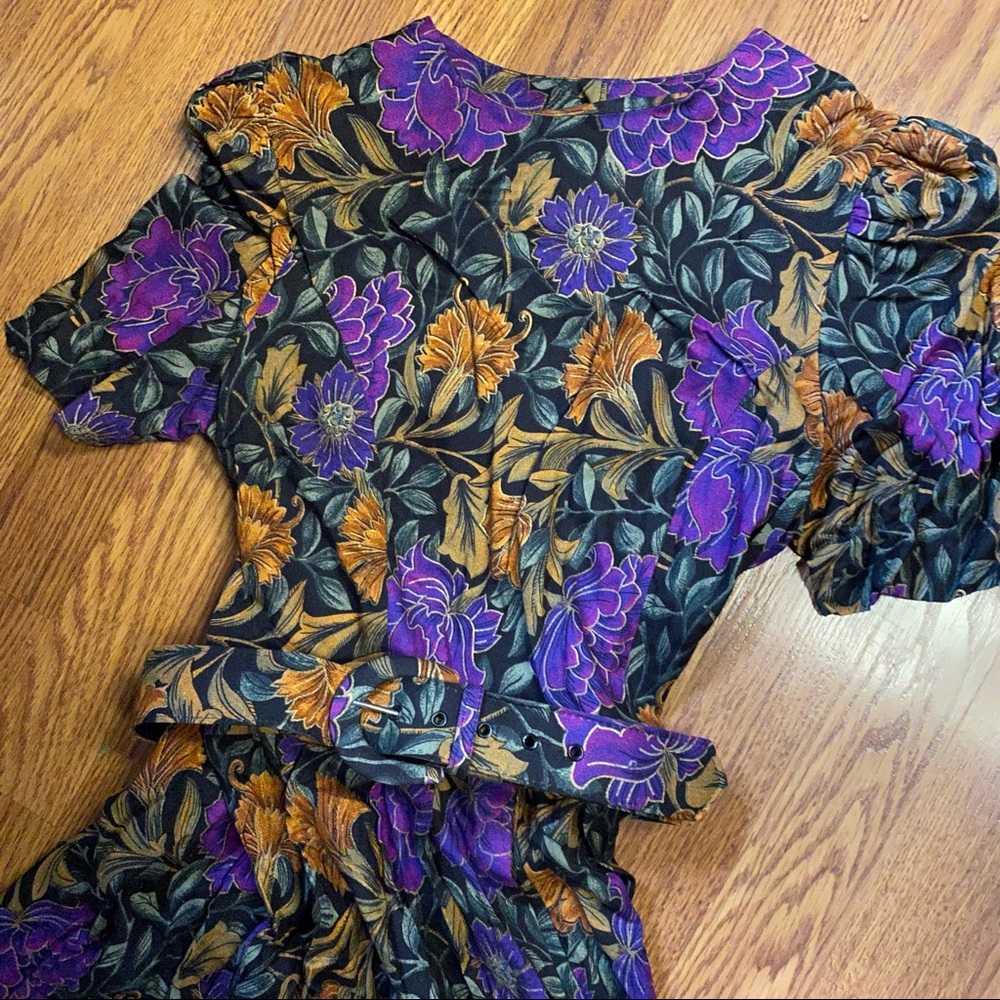 Vintage 90’s Floral Dress Belted Short Sleeve Dress 90’s does 50’s Size Small - Picture 3 of 13